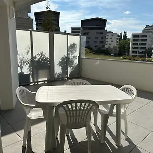 https://studio-neuf-avant-scne.hotels-rhonealpes.com